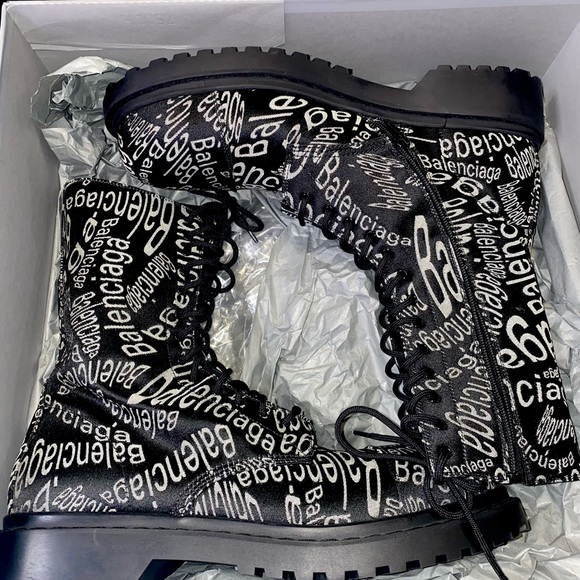Mens logo-print Canvas combat boots - Picture 1 of 3